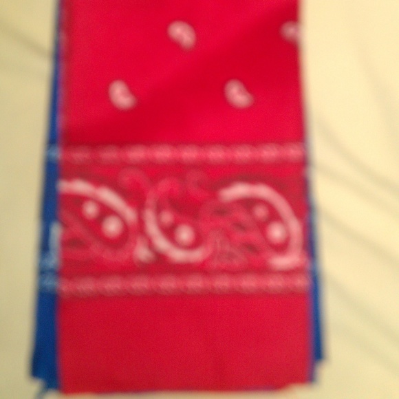 4 PC Handkerchiefs in red and blue square for pock - Picture 3 of 3